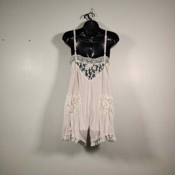 POL Knit Romper Womens S Beige Lace Stretch Pockets Boho Neutral Comfy Beachy - Picture 3 of 12
